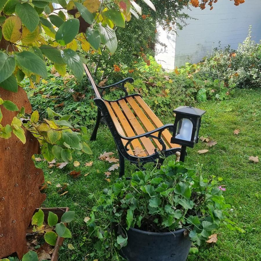 Gemuetliche Gaestewohnung Mit Garten Апартаменты Вольфсбург
